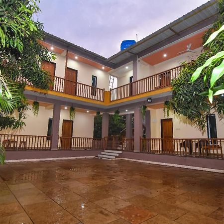 Sk Holiday Homes Алибаг Экстерьер фото